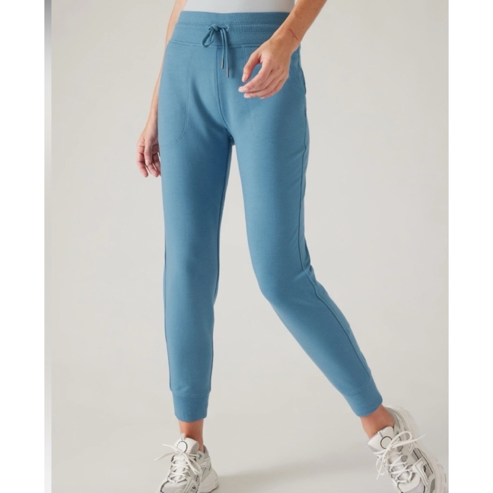 Athleta Balance Joggers Pants Soft Athleisure Activewear Sz XS